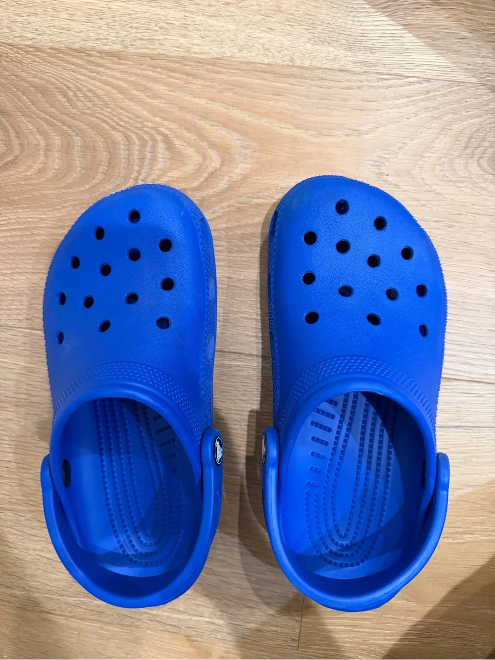 CROCS Kids Classic Clog in Bright Blue